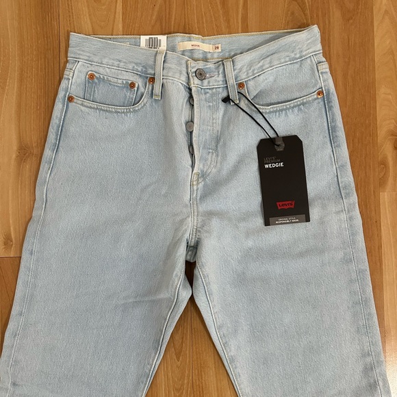 Levi's Denim - Levi’s Wedgie Jeans